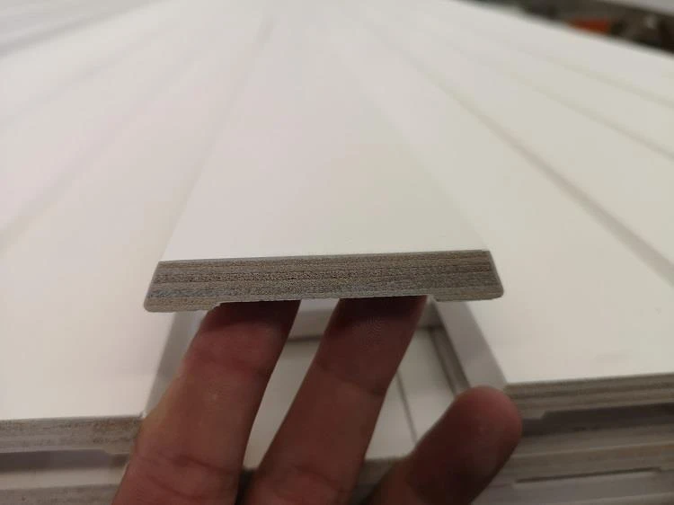 Plinthes modernes LVL