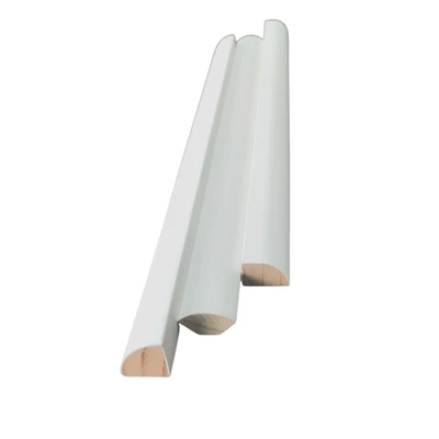 Petite moulure décorative en bois apprêté pour chaussures