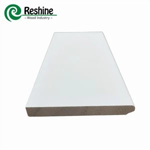 Plinthes apprêtées pour moulures en bois